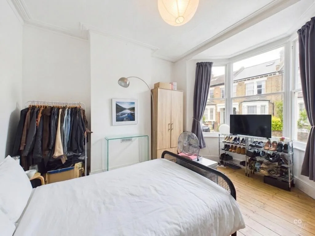 5 bedroom terraced house for rent