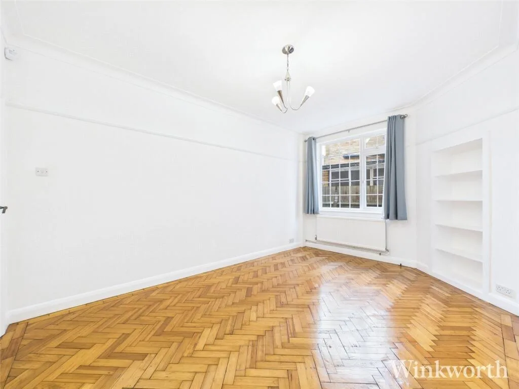 5 bedroom semi-detached house for rent