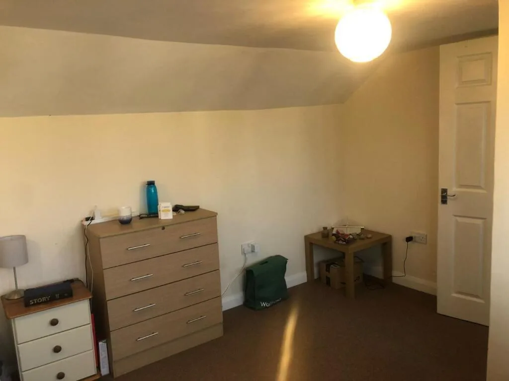 5 bedroom terraced house for rent