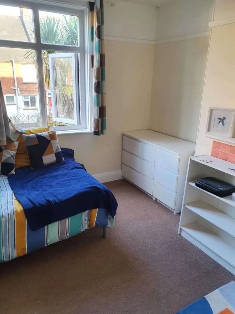 5 bedroom terraced house for rent