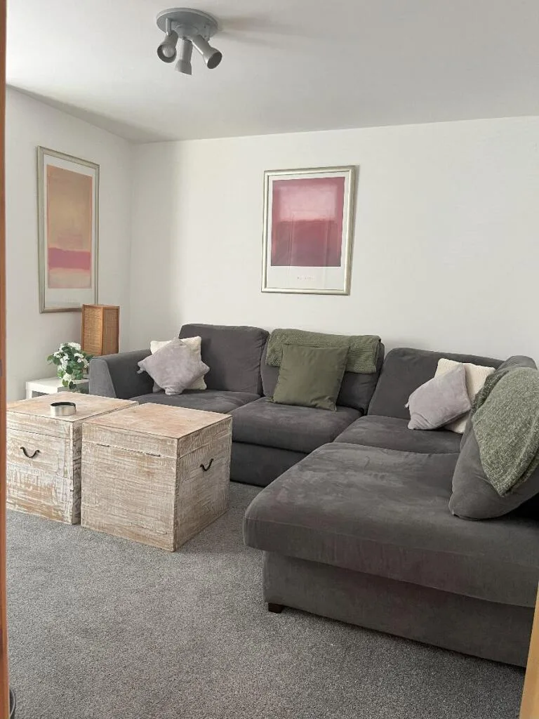 5 bedroom terraced house for rent