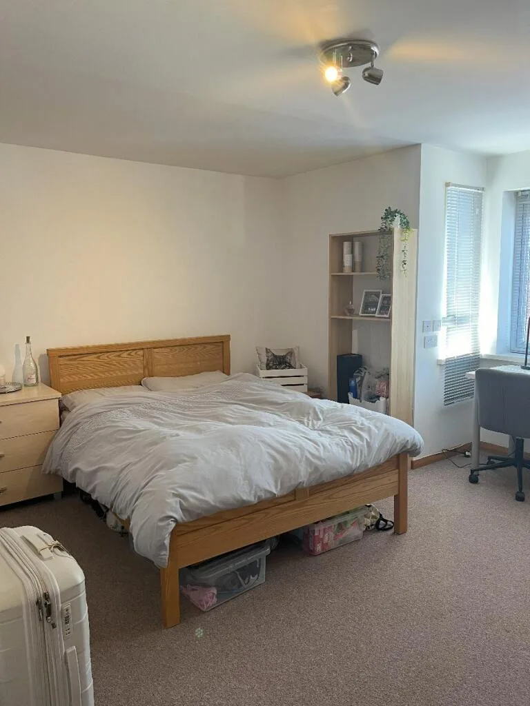 5 bedroom terraced house for rent