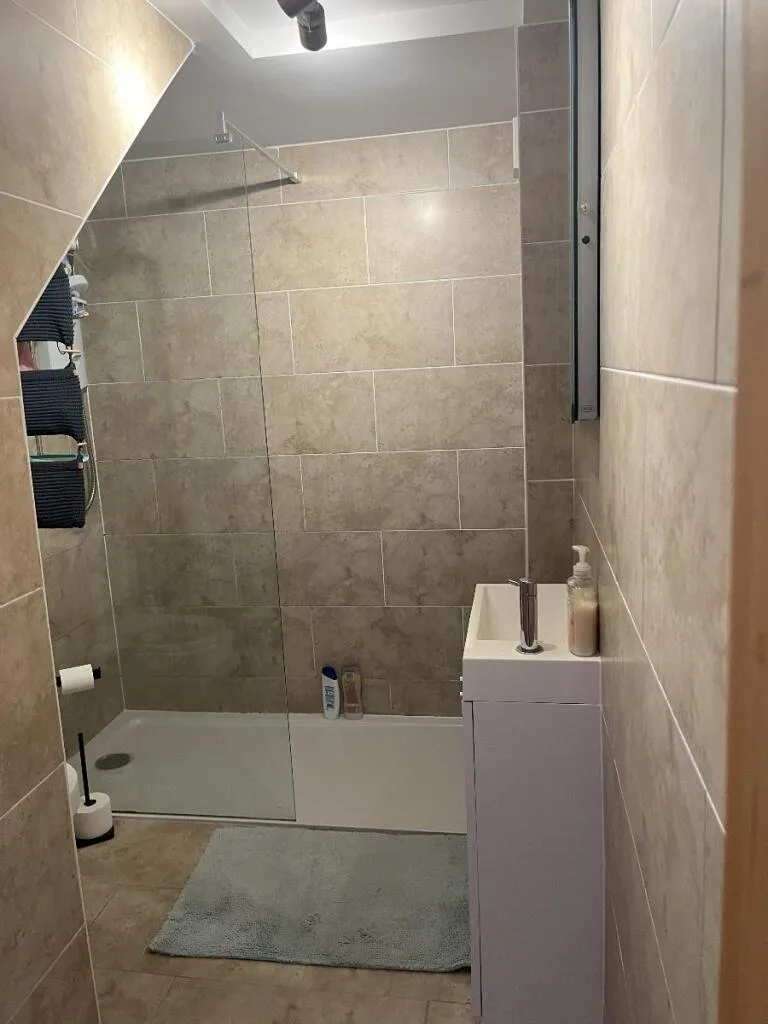 5 bedroom terraced house for rent