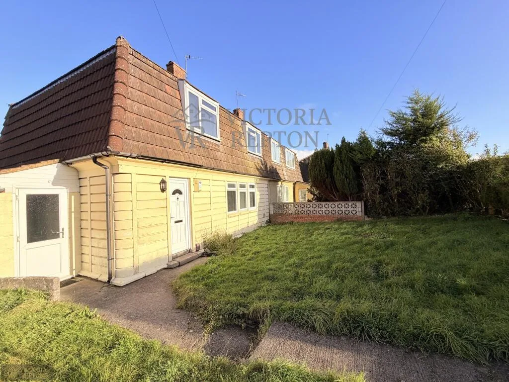 6 bedroom semi-detached house for rent