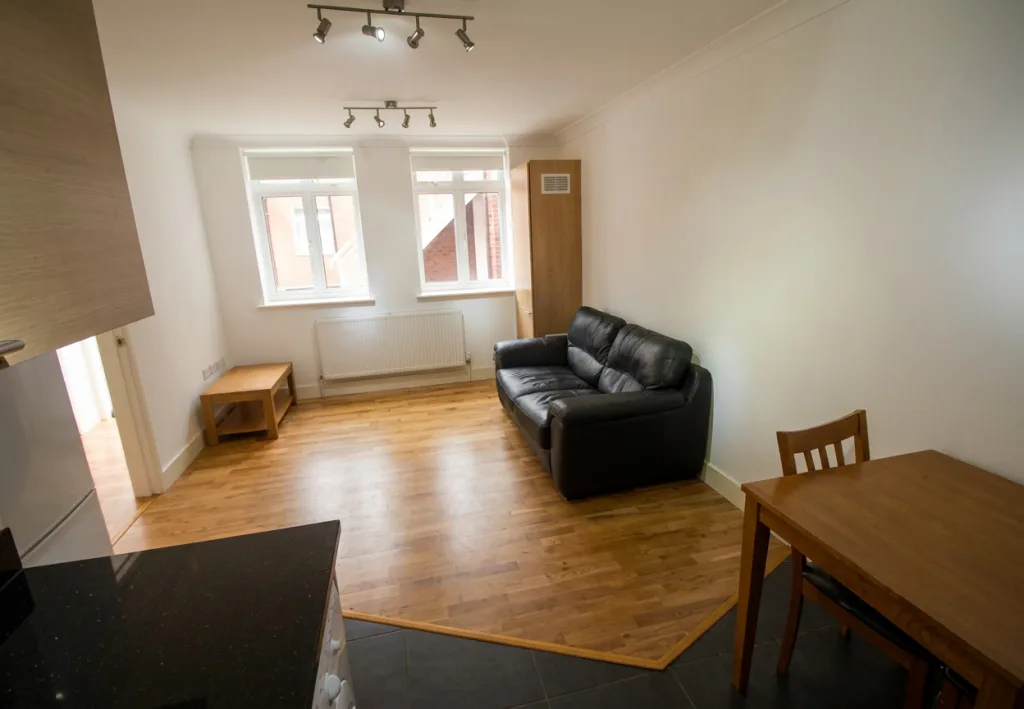 2 bedroom flat for rent