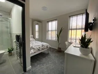5 bedroom house for rent