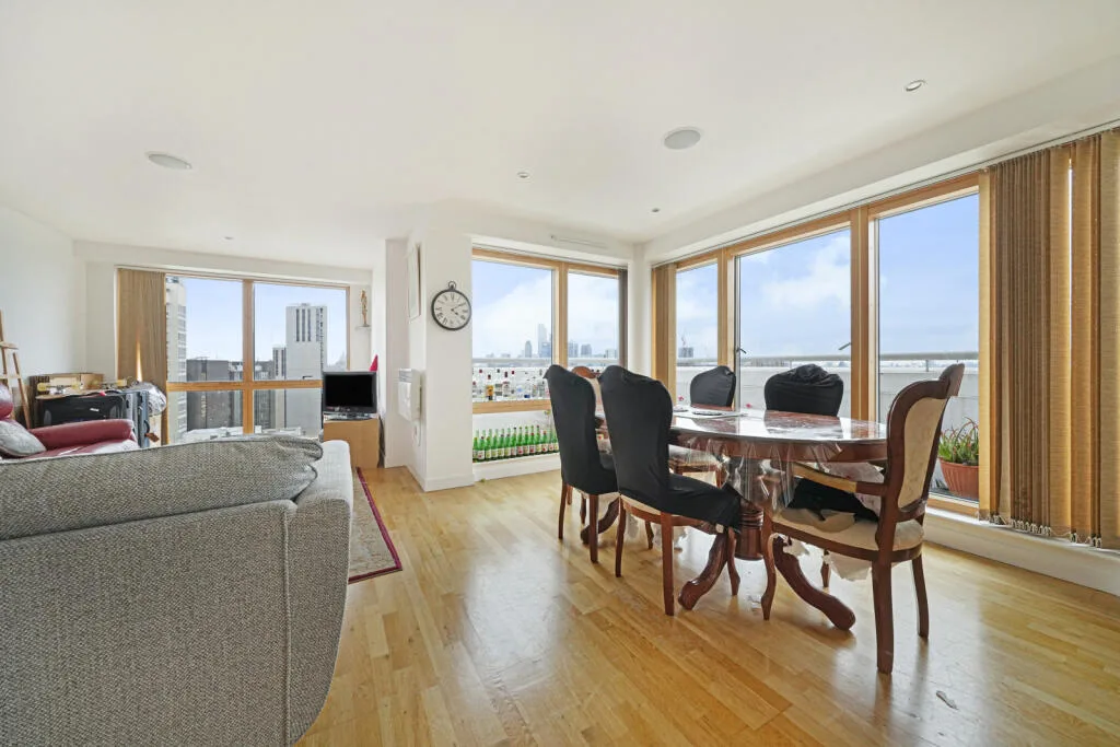 3 bedroom flat for rent