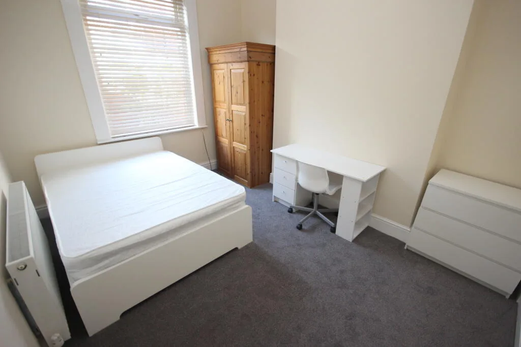 4 bedroom terraced house for rent