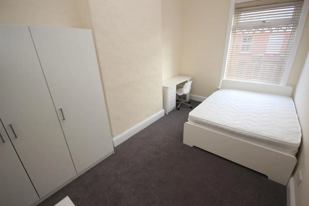 4 bedroom terraced house for rent