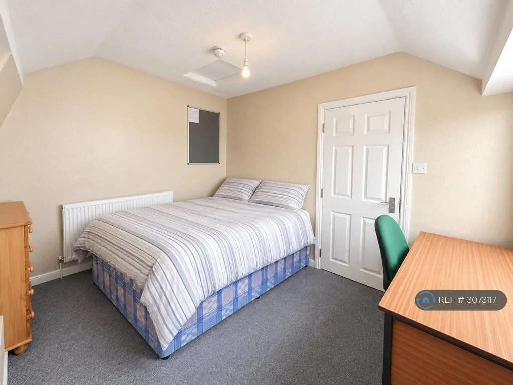 4 bedroom maisonette for rent