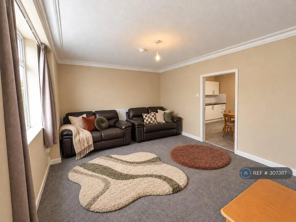 4 bedroom maisonette for rent