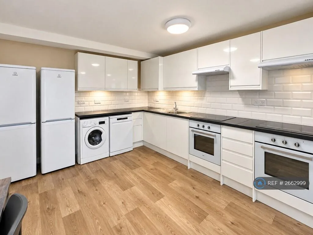 7 bedroom flat for rent