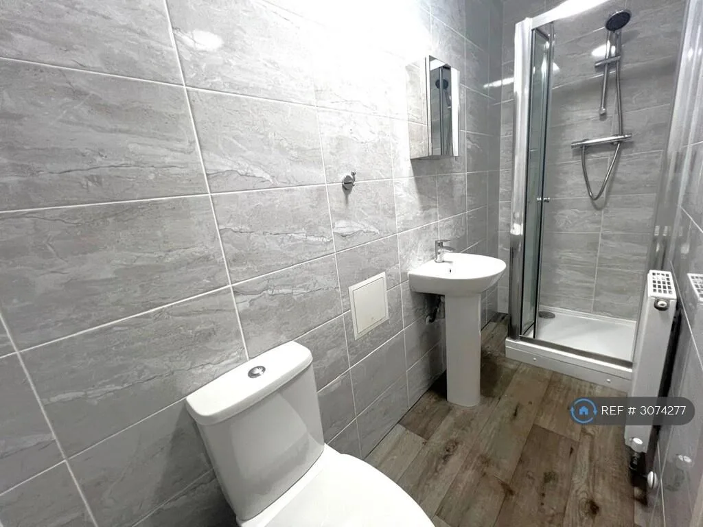 7 bedroom flat for rent
