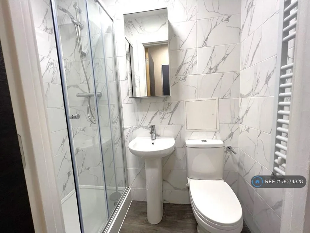7 bedroom flat for rent