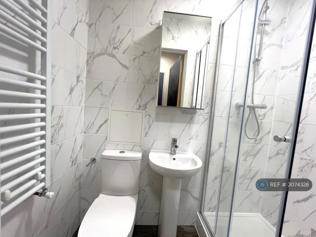 7 bedroom flat for rent
