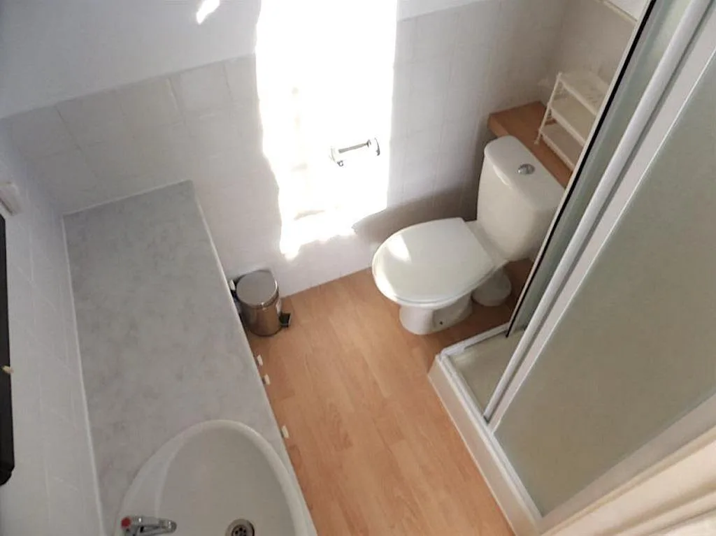 5 bedroom detached house for rent