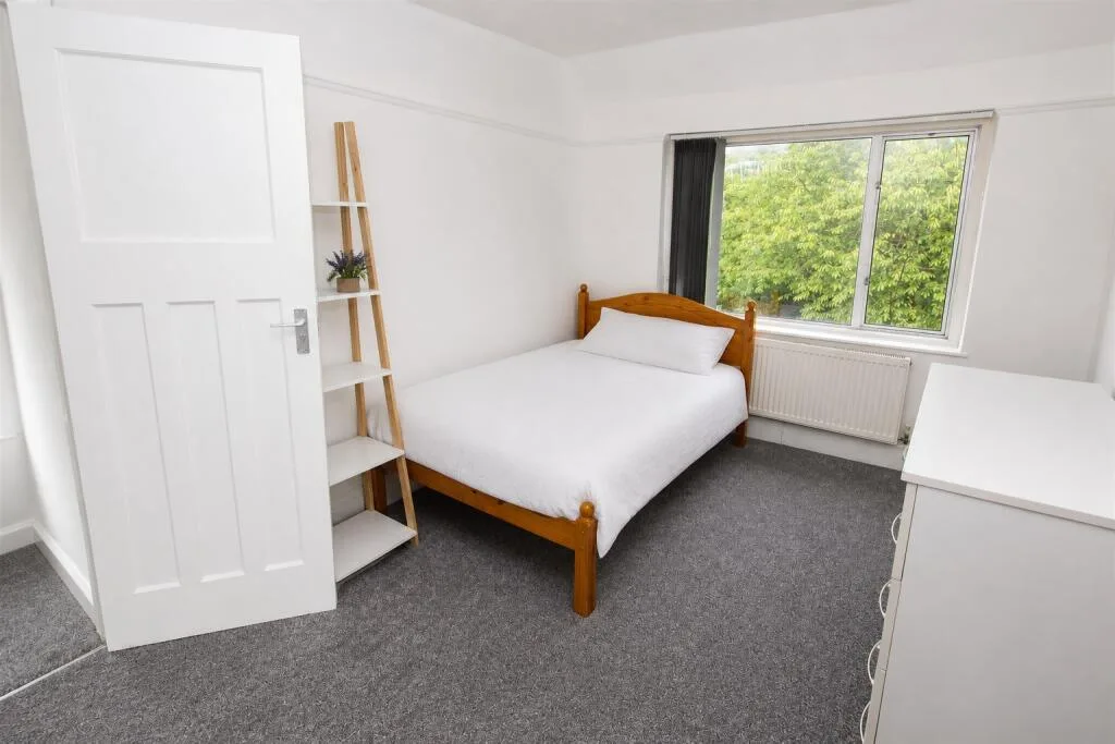 4 bedroom house for rent