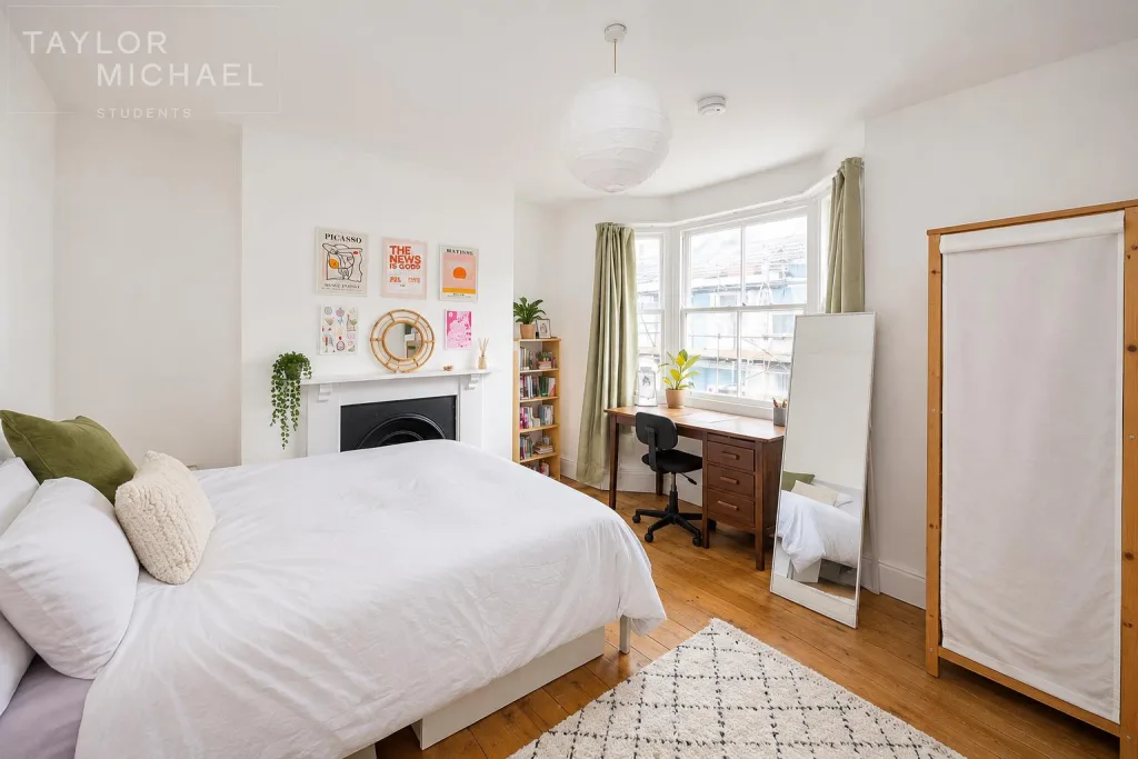 5 bedroom terraced house for rent