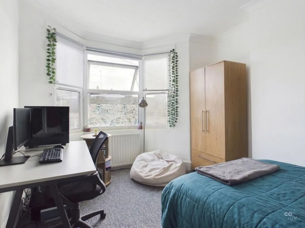 4 bedroom terraced house for rent