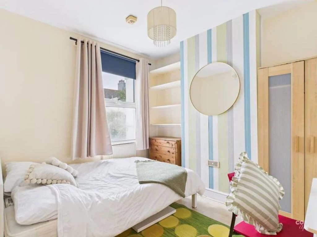 4 bedroom terraced house for rent