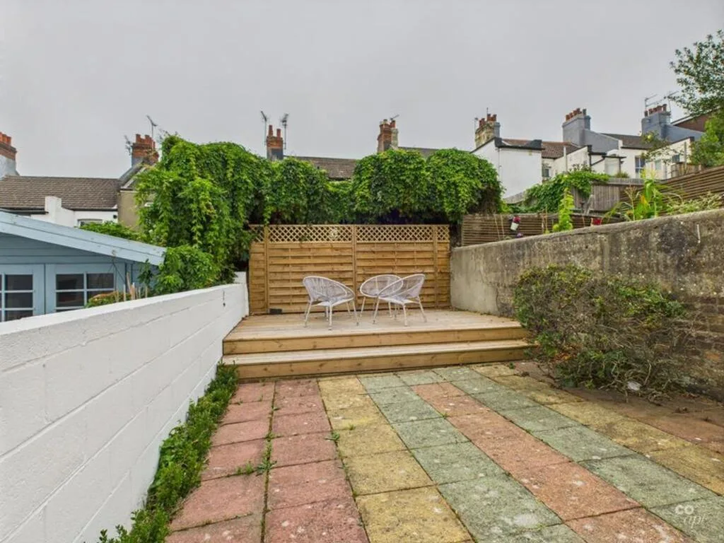 4 bedroom terraced house for rent