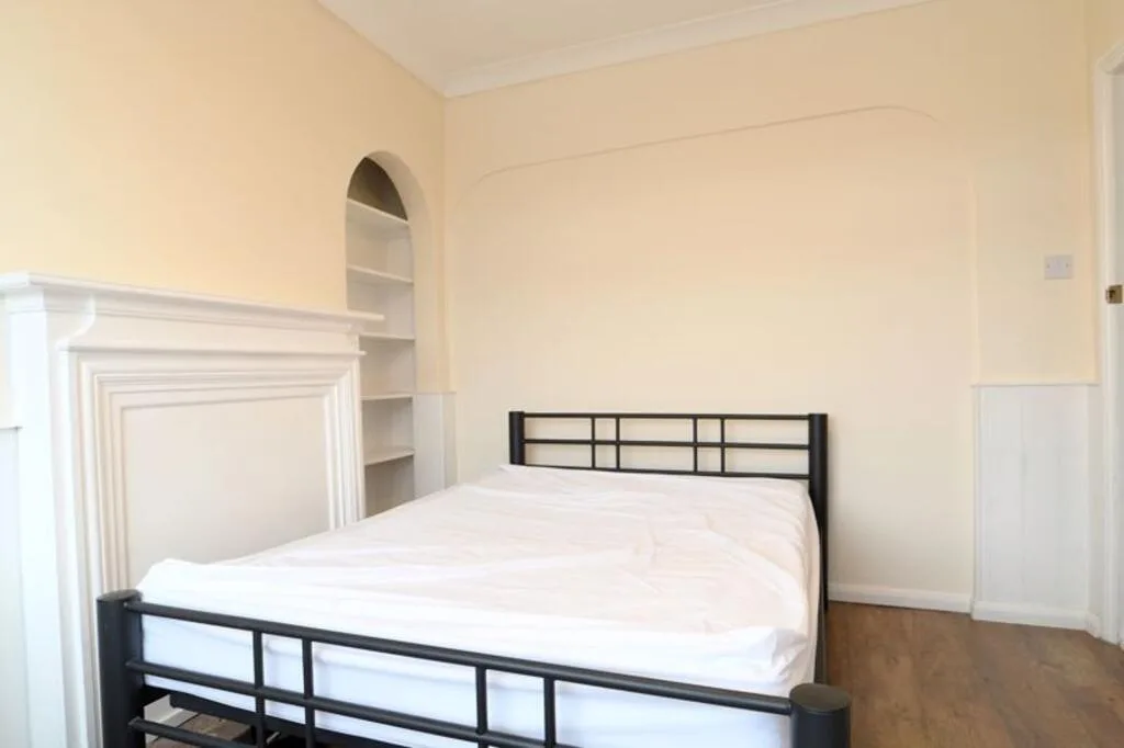 4 bedroom terraced house for rent