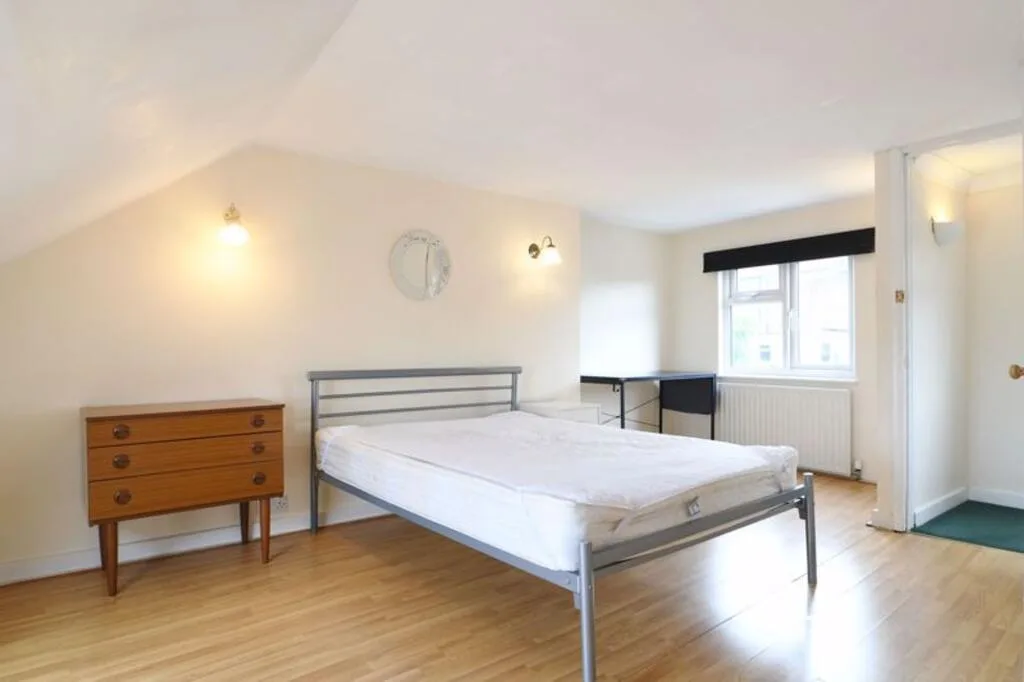 4 bedroom terraced house for rent