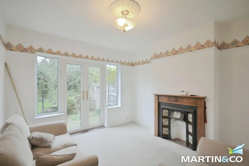 3 bedroom semi-detached house for rent