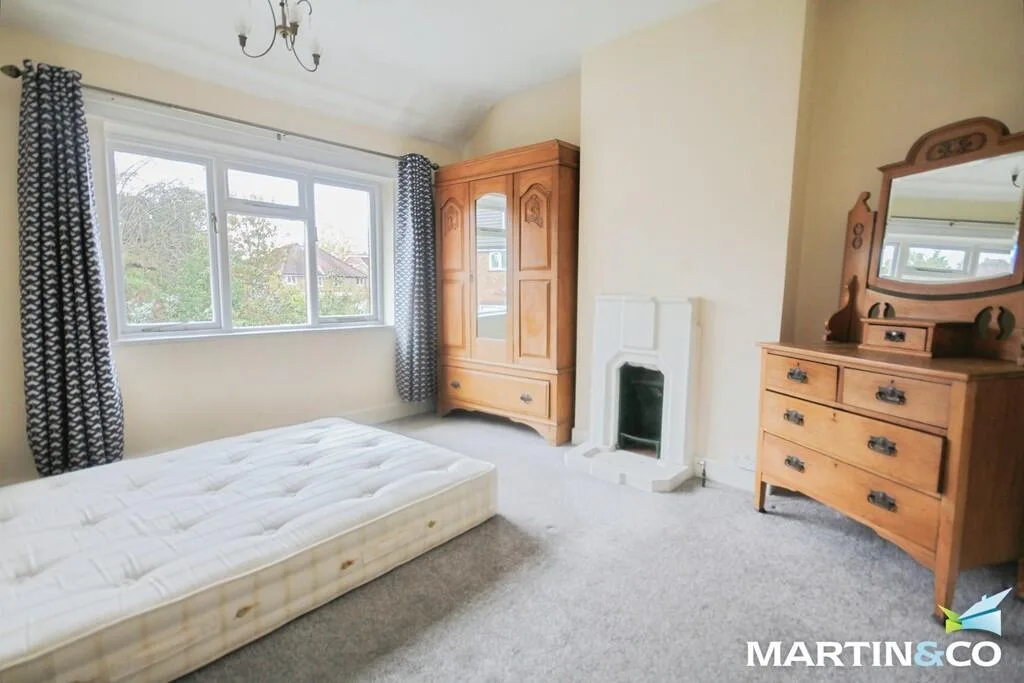 3 bedroom semi-detached house for rent