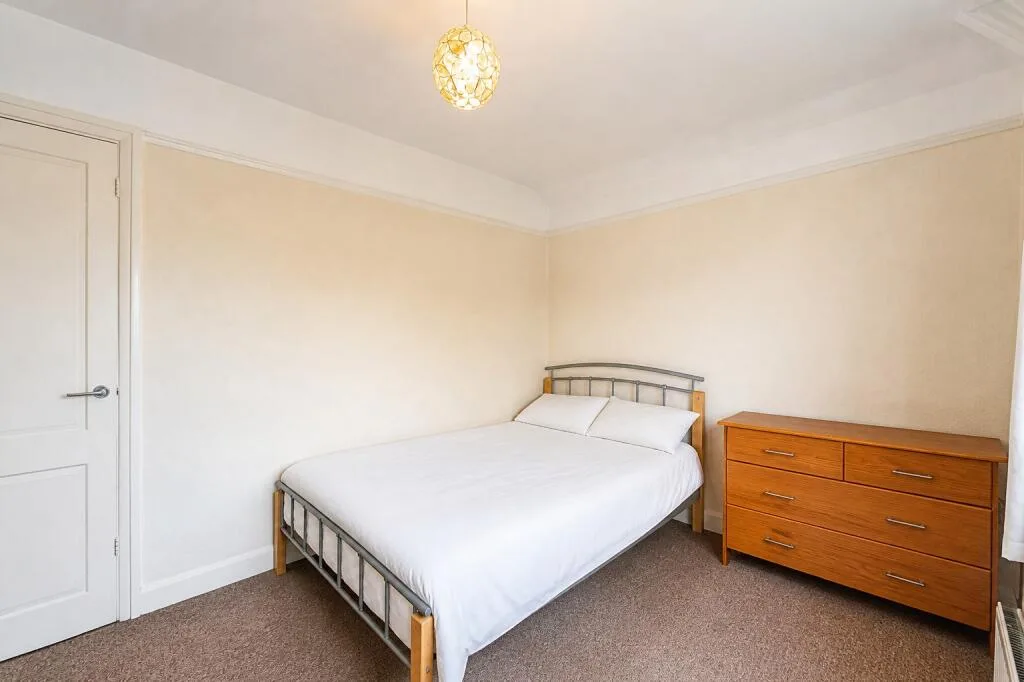 3 bedroom semi-detached house for rent