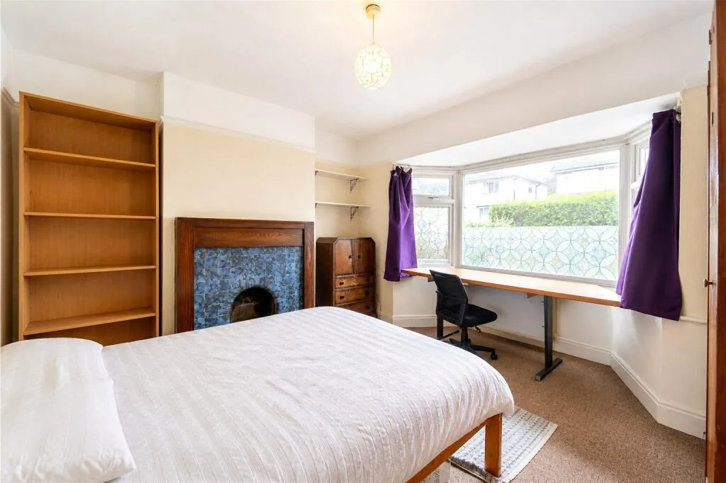 3 bedroom semi-detached house for rent