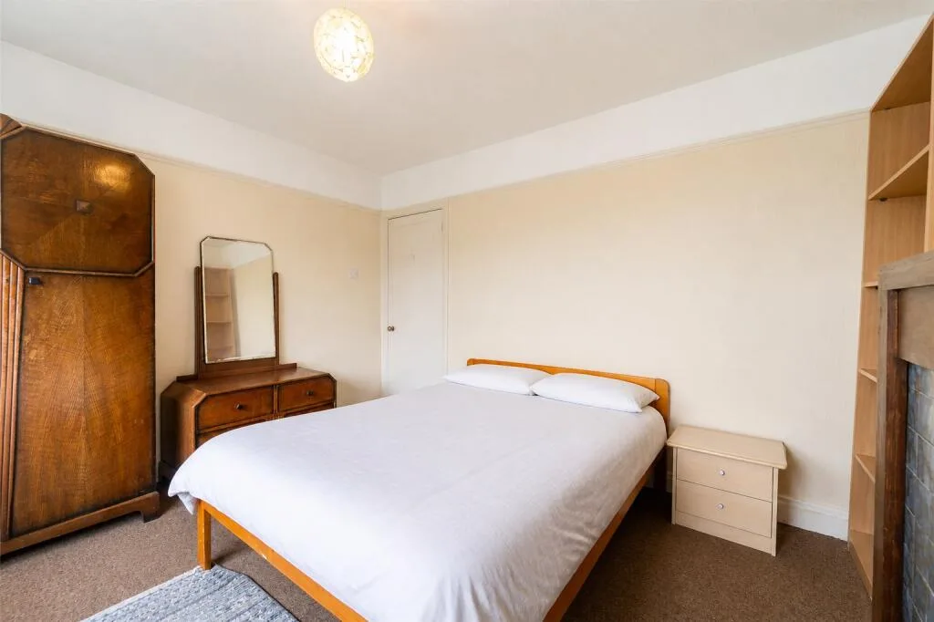 3 bedroom semi-detached house for rent