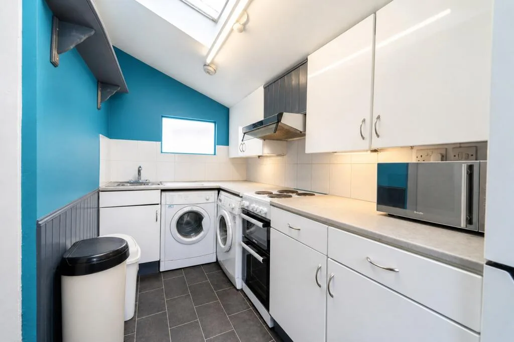 3 bedroom semi-detached house for rent