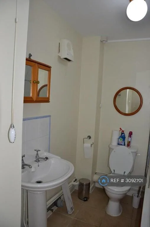 Studio flat for rent