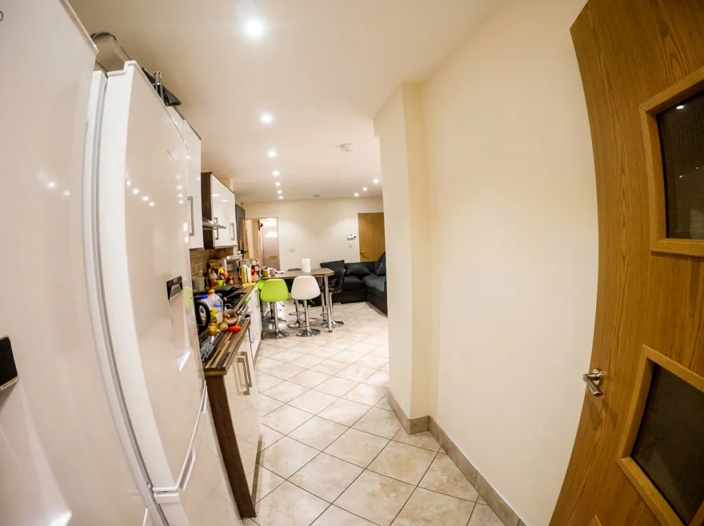 6 bedroom house for rent