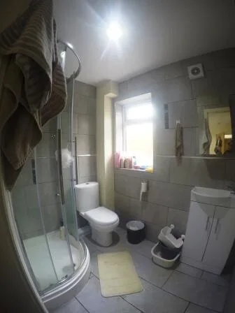 6 bedroom house for rent