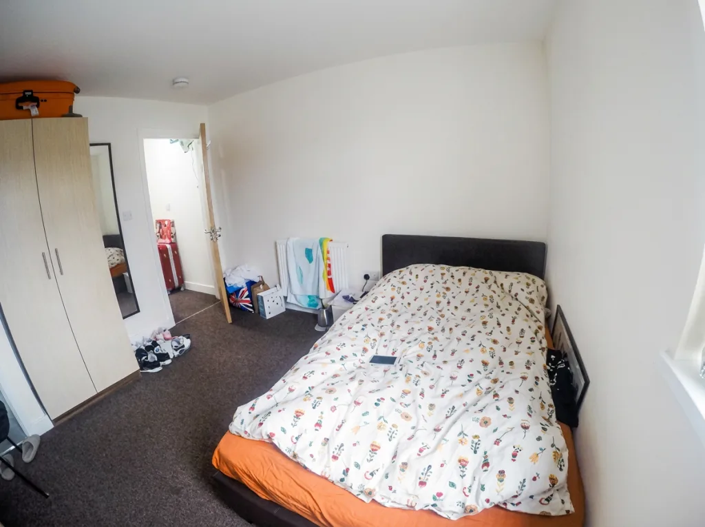 6 bedroom house for rent