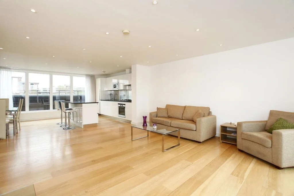 3 bedroom flat for rent