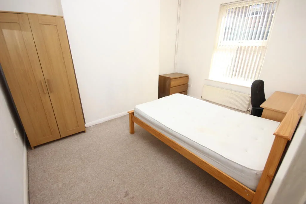 4 bedroom terraced house for rent
