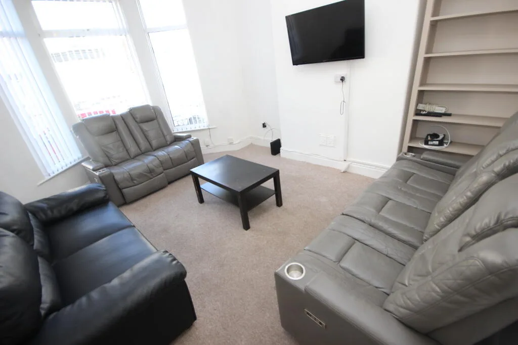 4 bedroom terraced house for rent