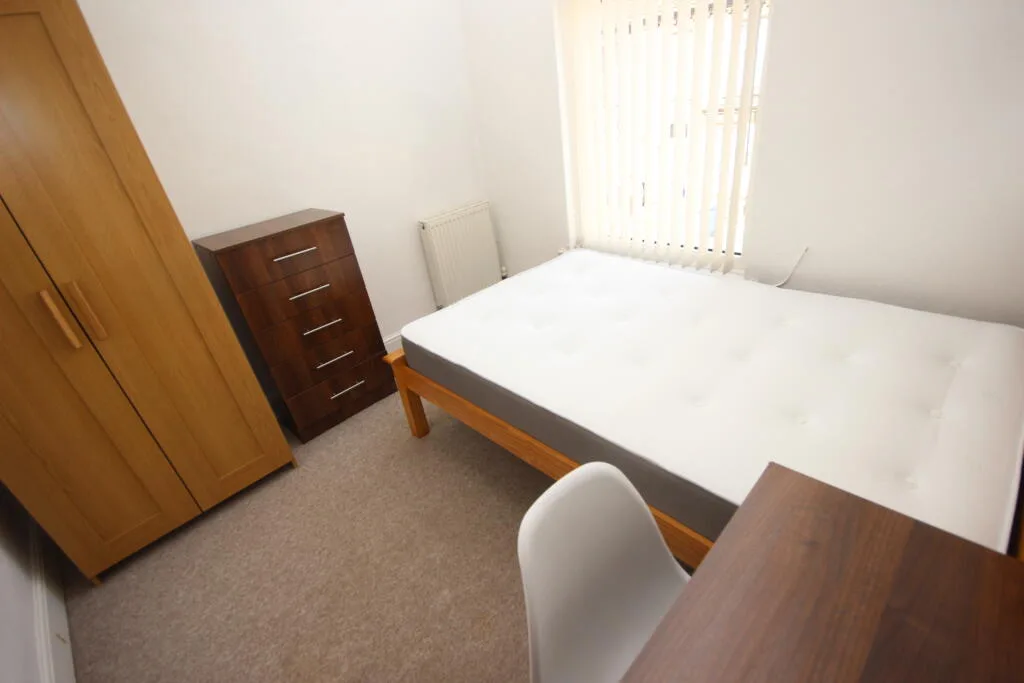 4 bedroom terraced house for rent