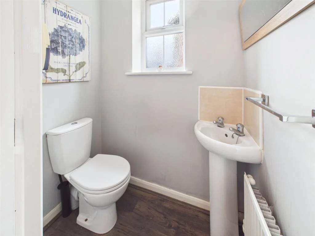 2 bedroom semi-detached house for rent