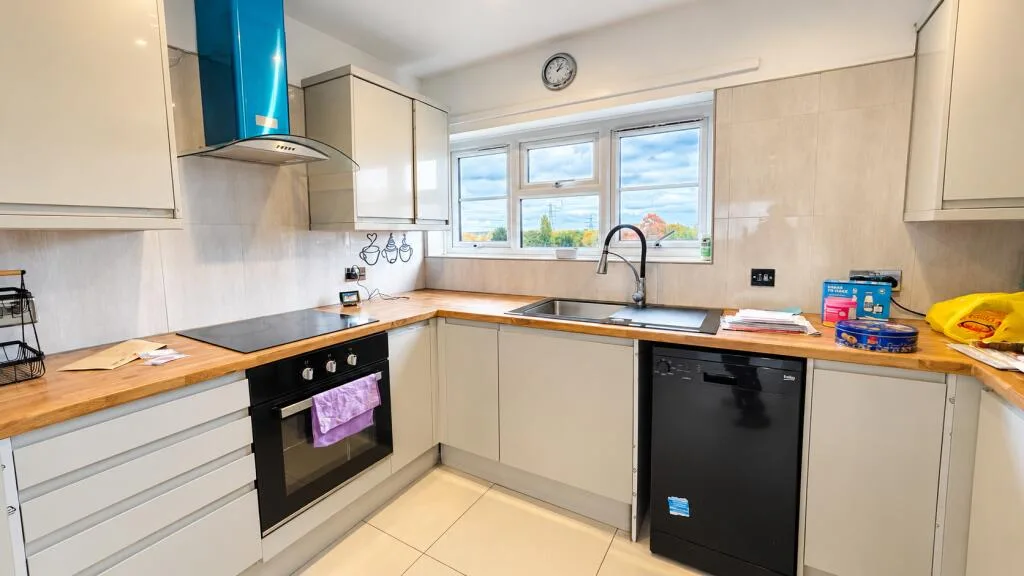 3 bedroom apartment for rent