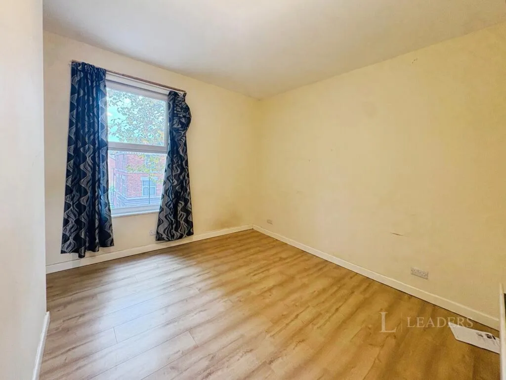 4 bedroom terraced house for rent