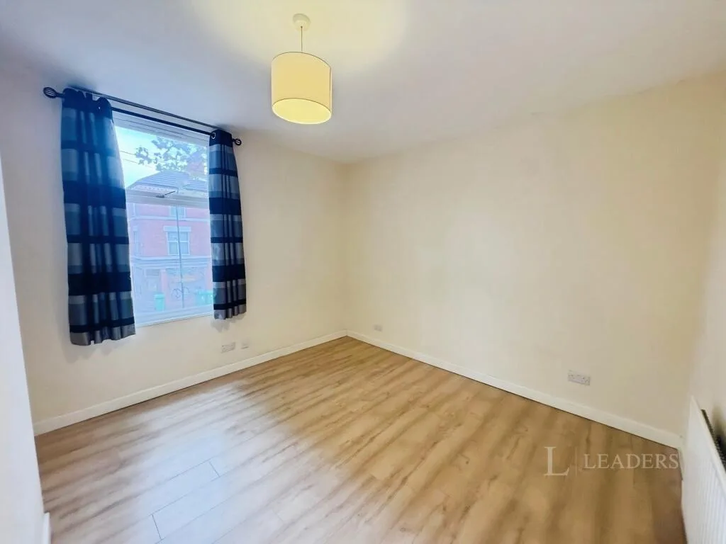 4 bedroom terraced house for rent
