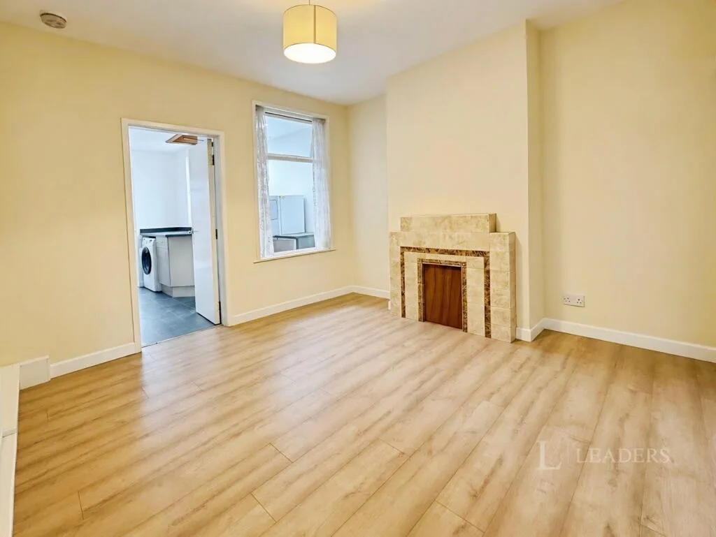 4 bedroom terraced house for rent