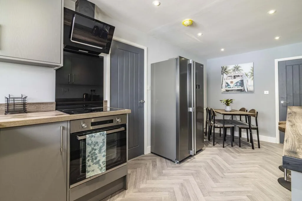 5 bedroom house of multiple occupation for rent