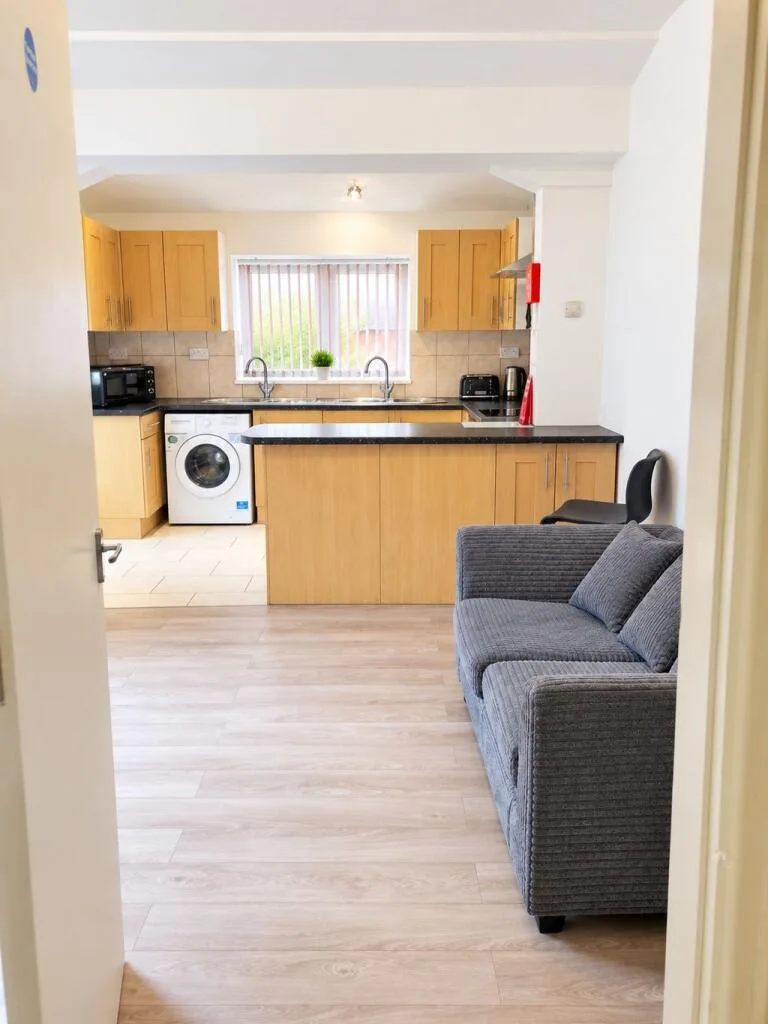 1 bedroom semi-detached house for rent