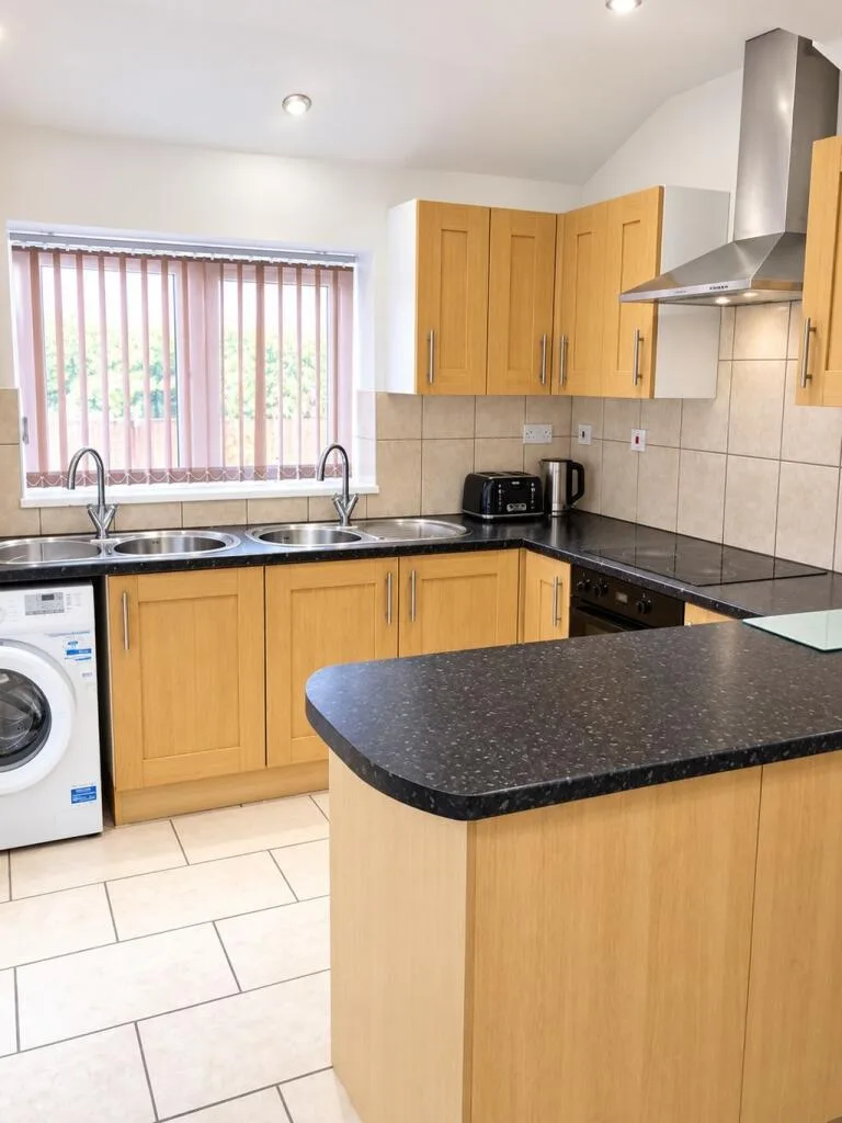 1 bedroom semi-detached house for rent