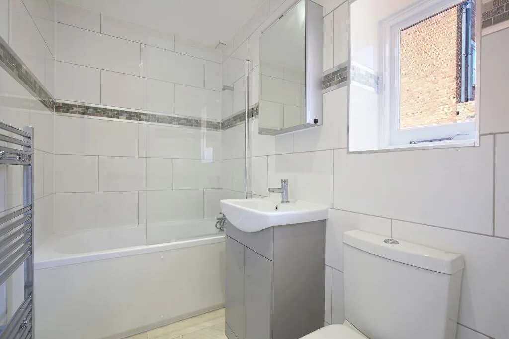 2 bedroom ground floor flat for rent